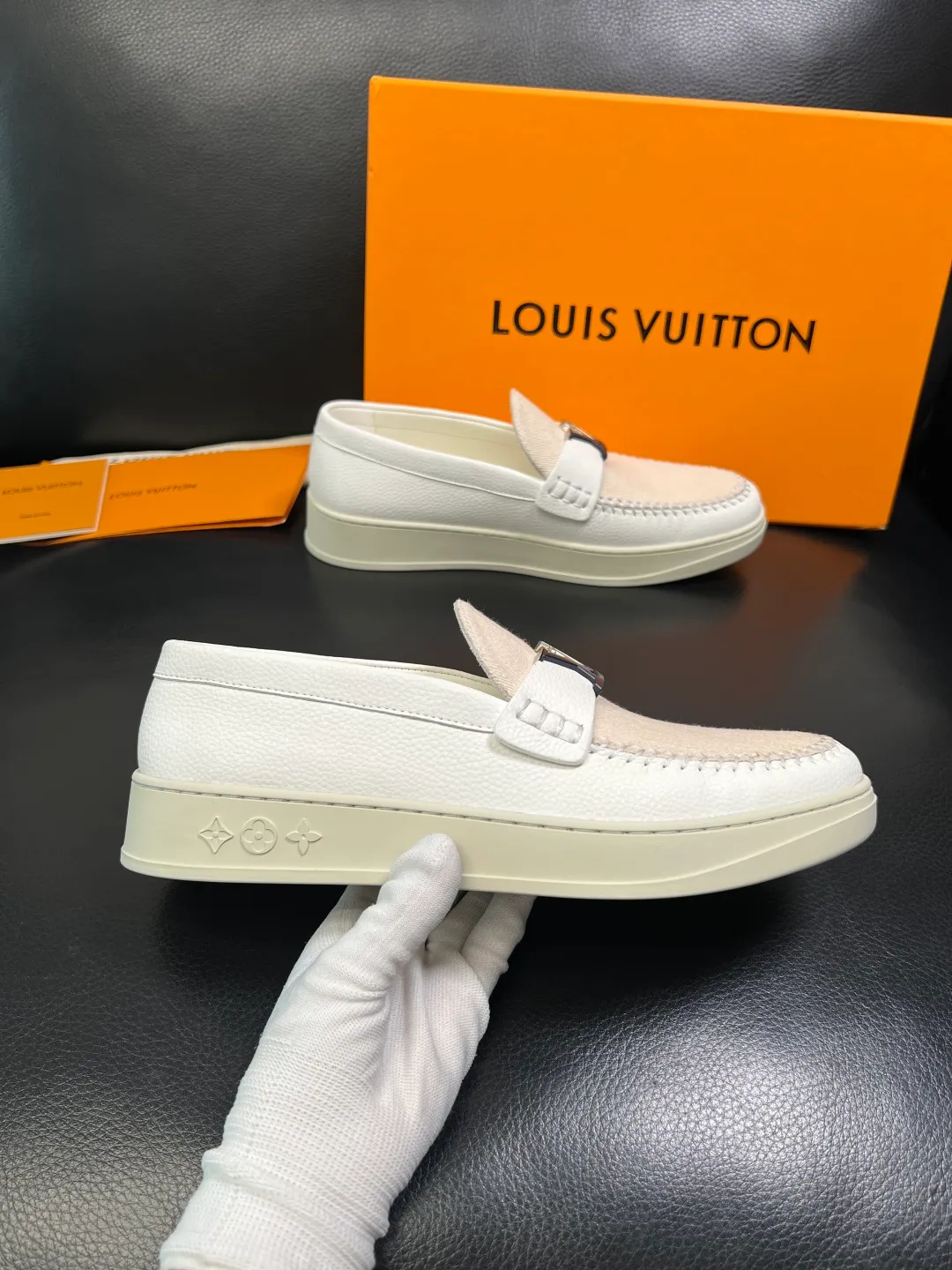 Men's shoes 💰720 Lv high quality top crafts Louis Vuitton, sports sneakers counter synchronization, uppers imported from Italy, high quality splicing colorful complex crafts, imported mesh pads soft and comfortable, soles: original soles specially provided by the original factory, T men's shoes 💰U exclusive movable molded soles super comfortable, original factory single goods, code number 38-44 (customized 45)